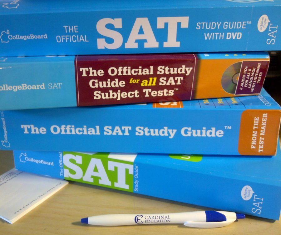 Standardized+tests+have+sparked+a+thriving+test+prep+industry%2C+including+brand+names+like+Barron%E2%80%99s%2C+Princeton+Review%2C+and+even+College+Board%E2%80%99s+own+official+SAT+guide%2C+the+%E2%80%9Cblue+book.%E2%80%9D