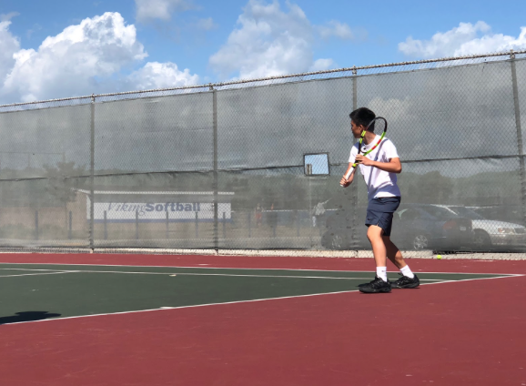  Luc Phan (10) gets ready to return a shot from the opposing team.
